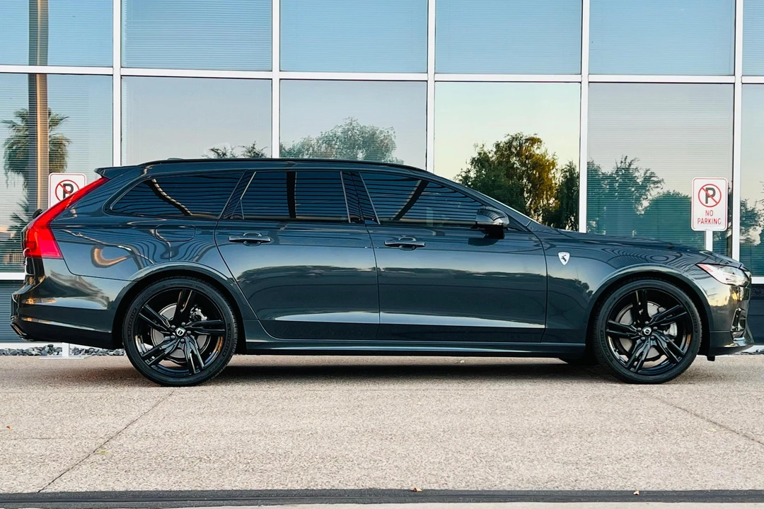 2020 Volvo V90 - Image 3 of 31