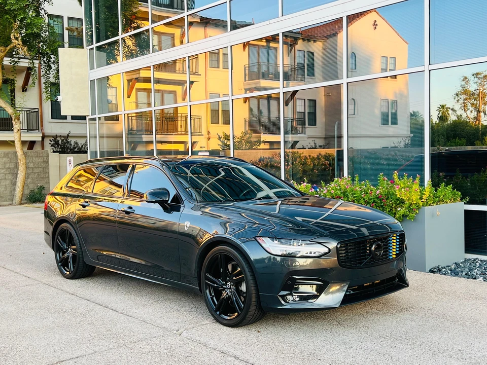 2020 Volvo V90 - Image 17 of 31