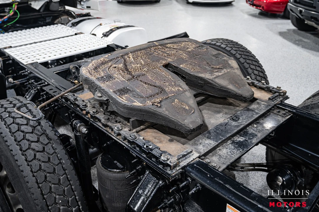 2020 Volvo - Image 21 of 21