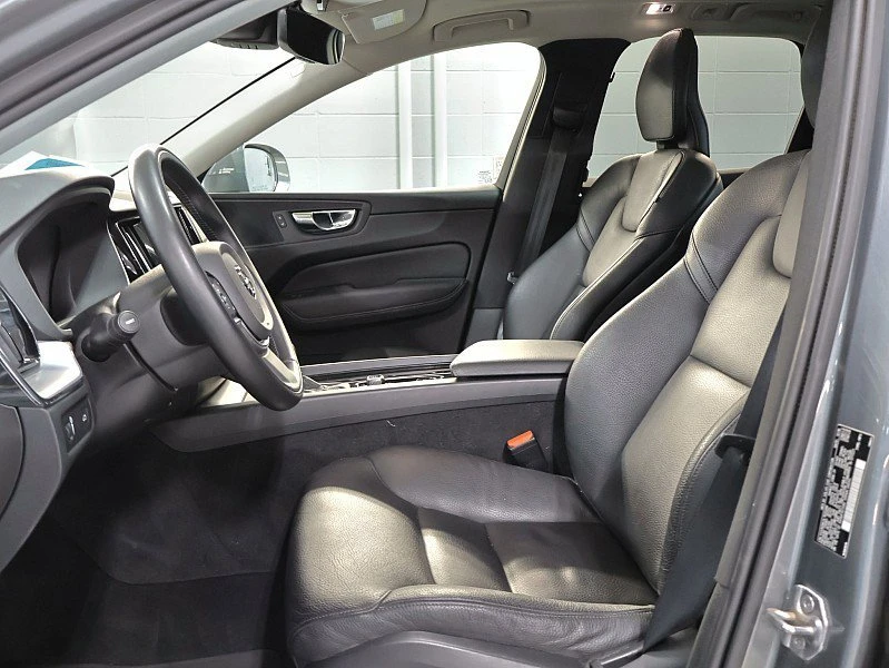 2020 Volvo XC60 2nd Gen - Image 3 of 14
