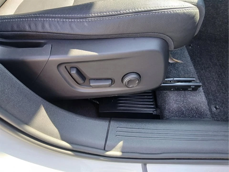 2020 Volvo XC40 - Image 9 of 20