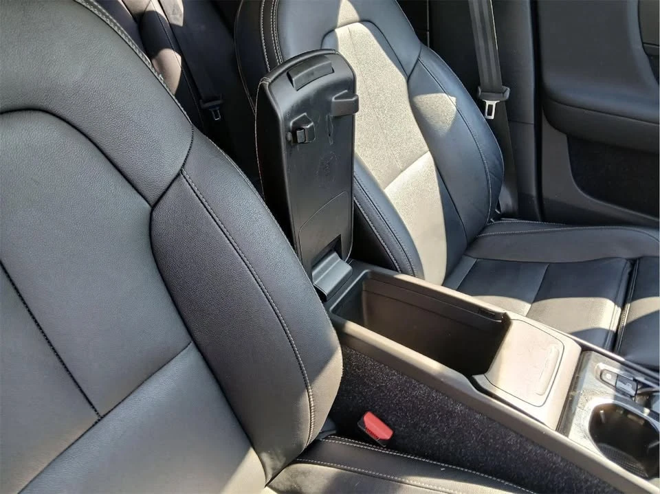 2020 Volvo XC40 - Image 12 of 20