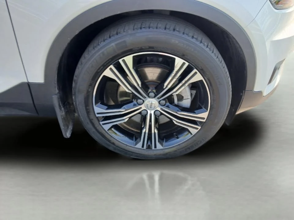 2020 Volvo XC40 - Image 10 of 20