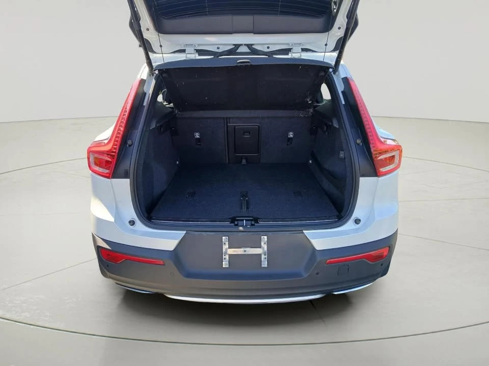 2020 Volvo XC40 - Image 17 of 20