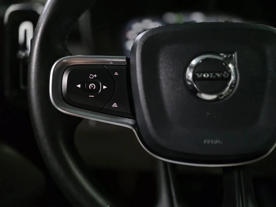 2020 Volvo XC40 - Image 20 of 21