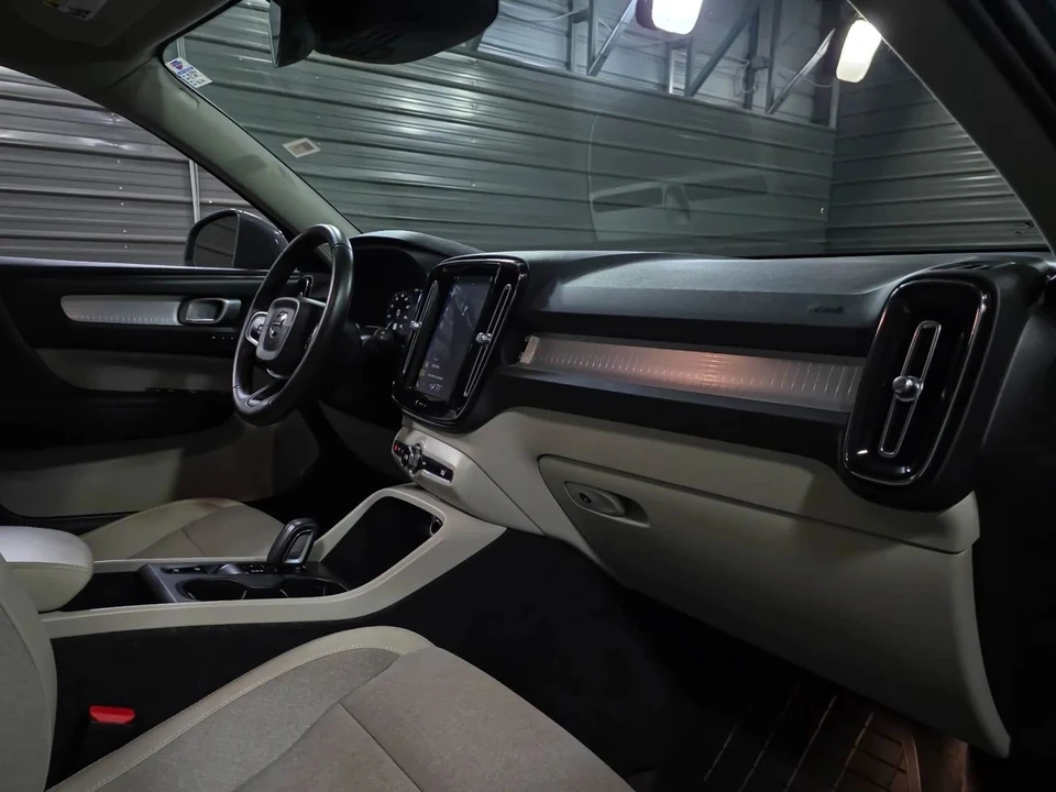 2020 Volvo XC40 - Image 12 of 12
