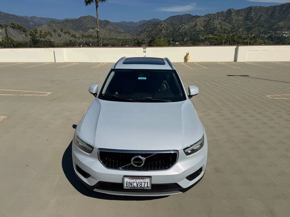 2020 Volvo XC40 - Image 9 of 20