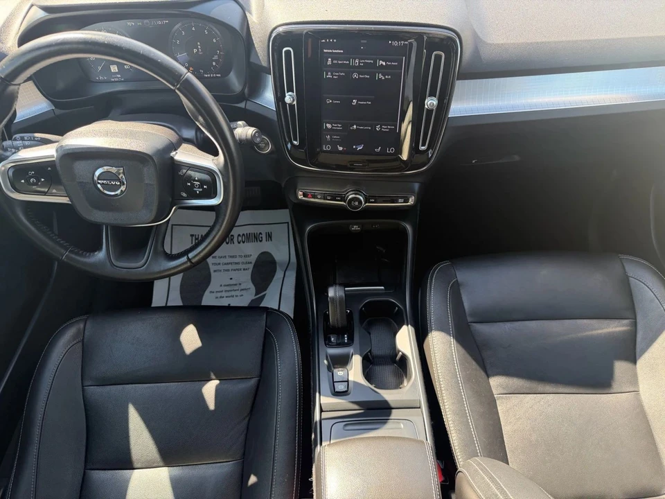 2020 Volvo XC40 - Image 16 of 20