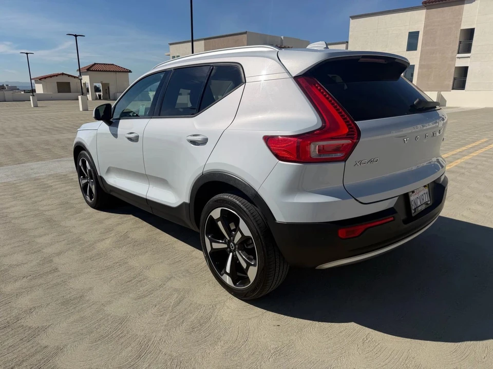 2020 Volvo XC40 - Image 3 of 20