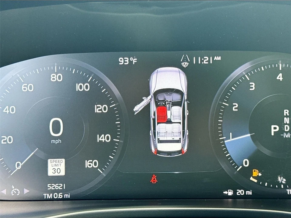 2020 Volvo XC40 - Image 12 of 21