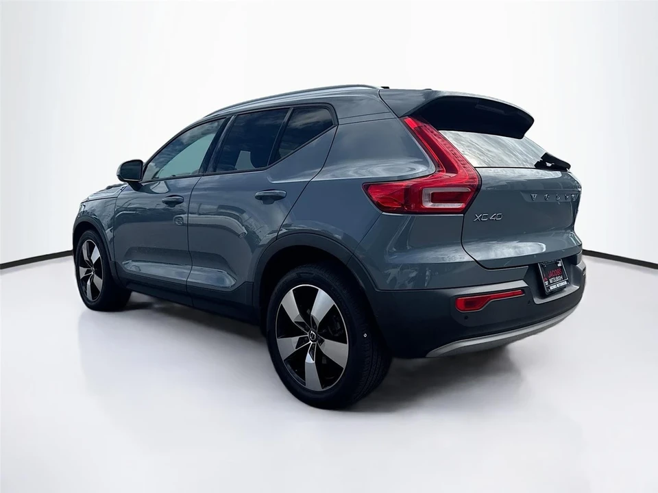 2020 Volvo XC40 - Image 5 of 21