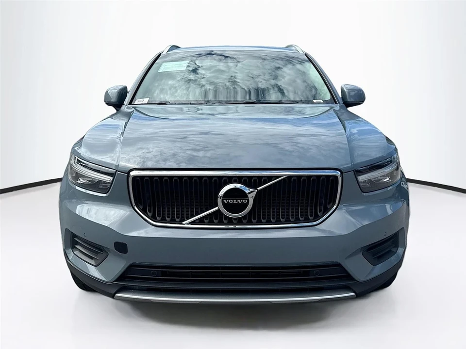 2020 Volvo XC40 - Image 2 of 21