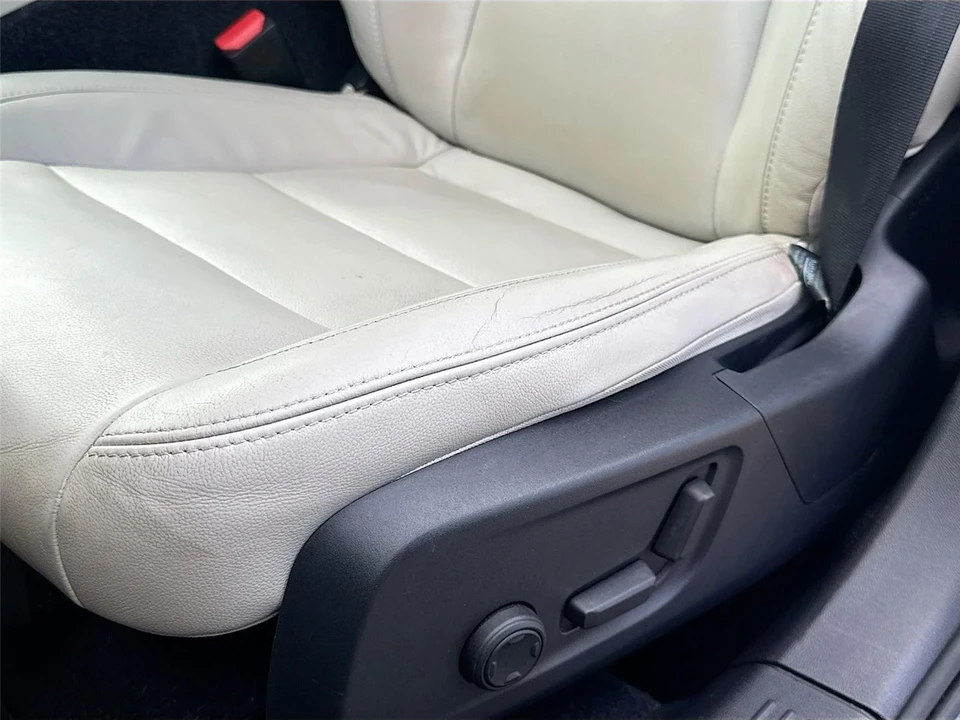 2020 Volvo XC40 - Image 19 of 21