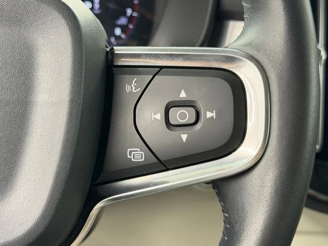 2020 Volvo XC40 - Image 29 of 31