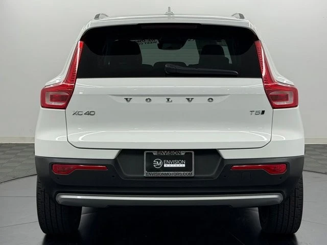2020 Volvo XC40 - Image 11 of 31