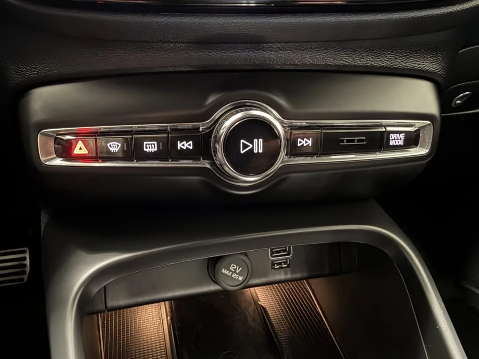 2020 Volvo XC40 - Image 20 of 20