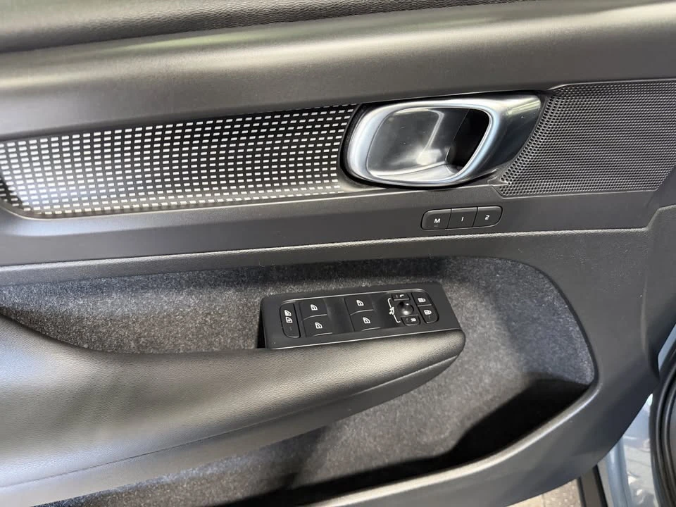 2020 Volvo XC40 - Image 12 of 20