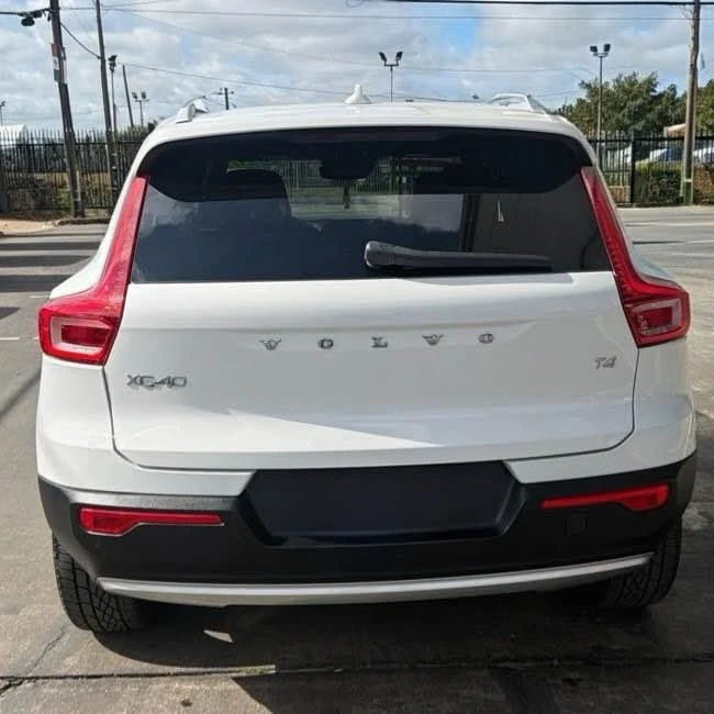 2020 Volvo XC40 - Image 9 of 9