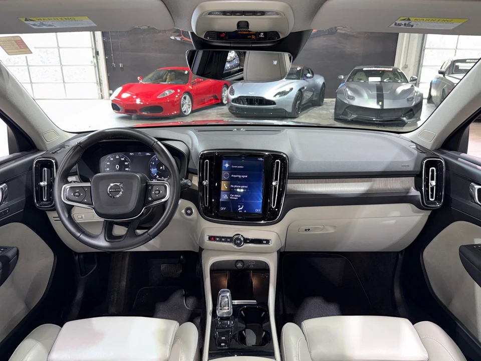 2020 Volvo XC40 - Image 8 of 12