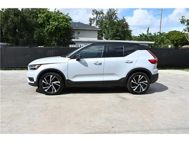 2020 Volvo XC40 - Image 7 of 21