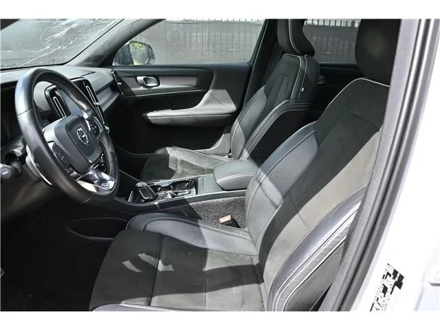 2020 Volvo XC40 - Image 13 of 21