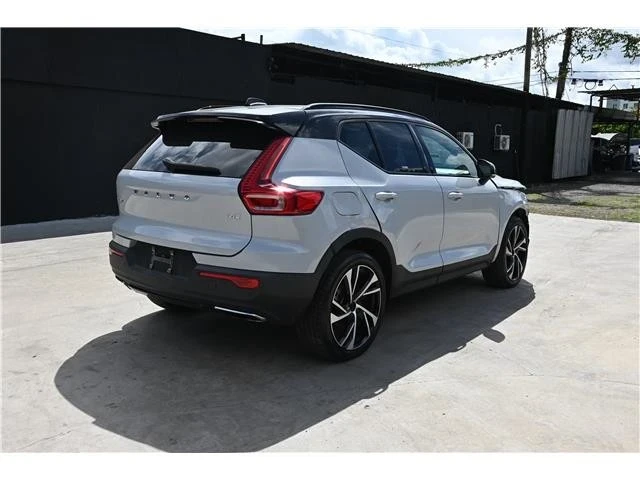 2020 Volvo XC40 - Image 5 of 21