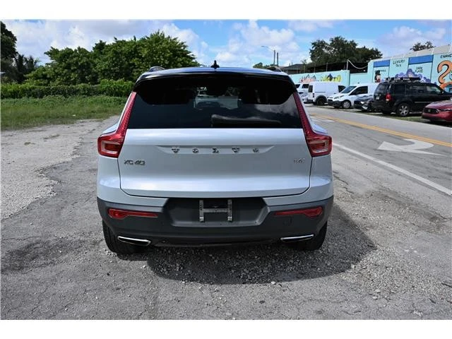 2020 Volvo XC40 - Image 4 of 21
