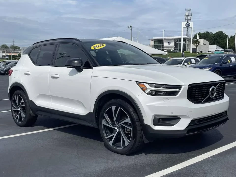 2020 Volvo XC40 - Image 3 of 11