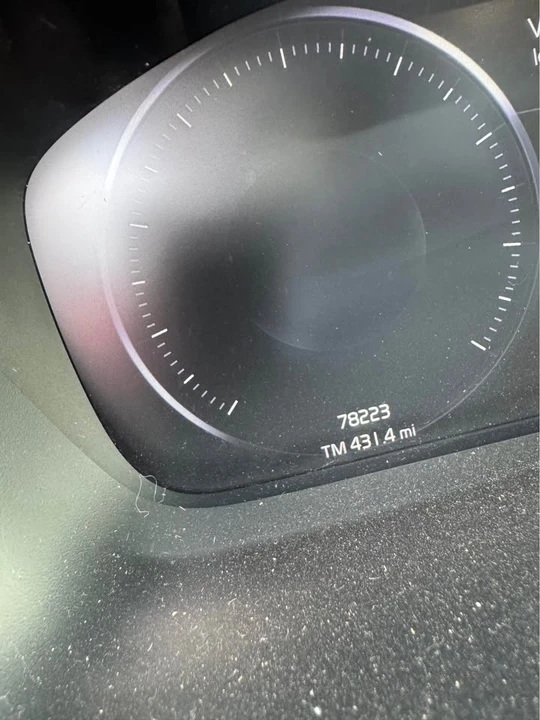 2020 Volvo XC40 - Image 9 of 9