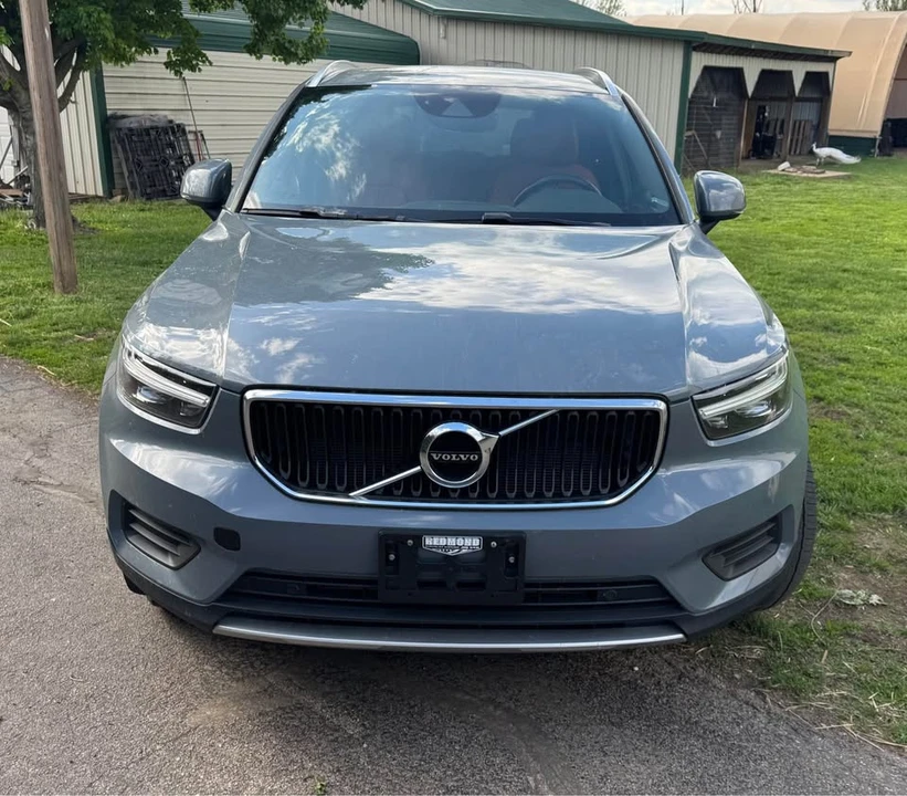 2020 Volvo XC40 - Image 3 of 9
