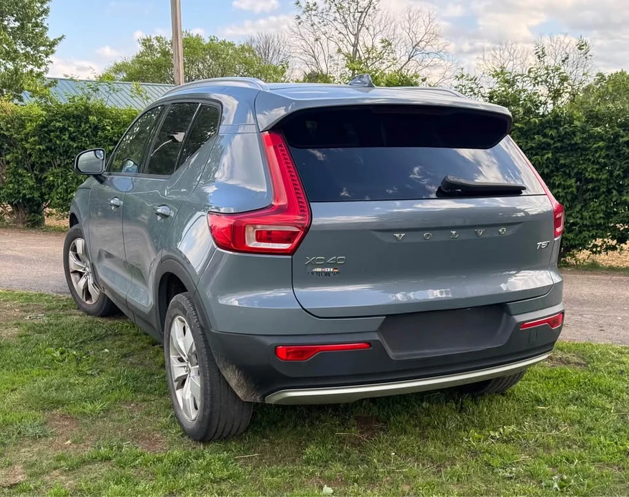 2020 Volvo XC40 - Image 4 of 9