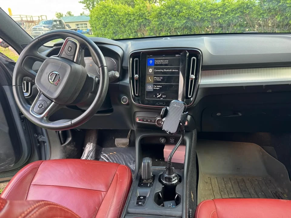 2020 Volvo XC40 - Image 8 of 9
