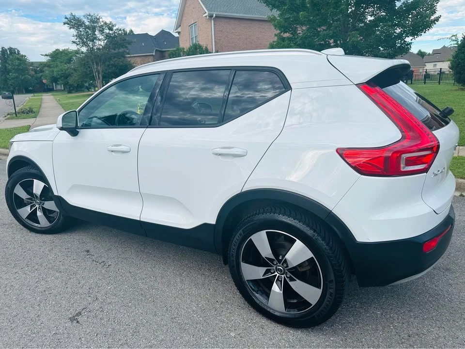 2020 Volvo XC40 - Image 3 of 6