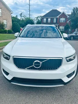 2020 Volvo XC40 T5 Momentum