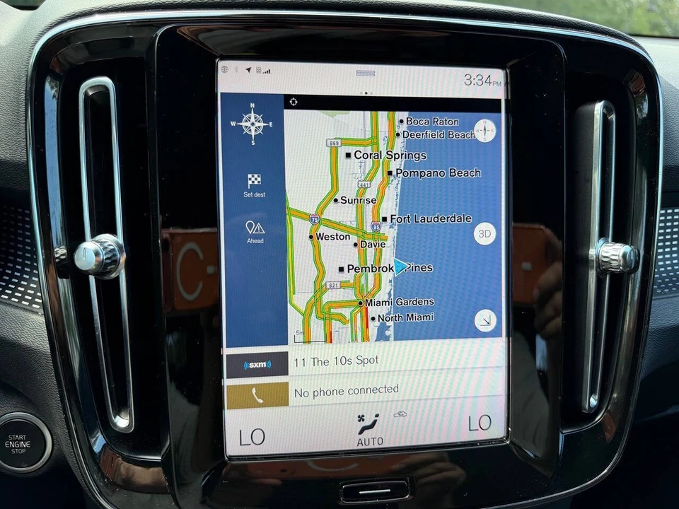 2020 Volvo XC40 - Image 12 of 31