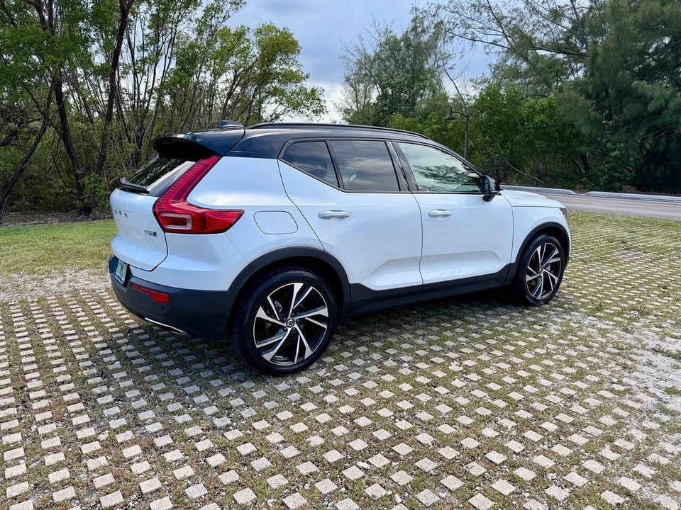 2020 Volvo XC40 - Image 5 of 31