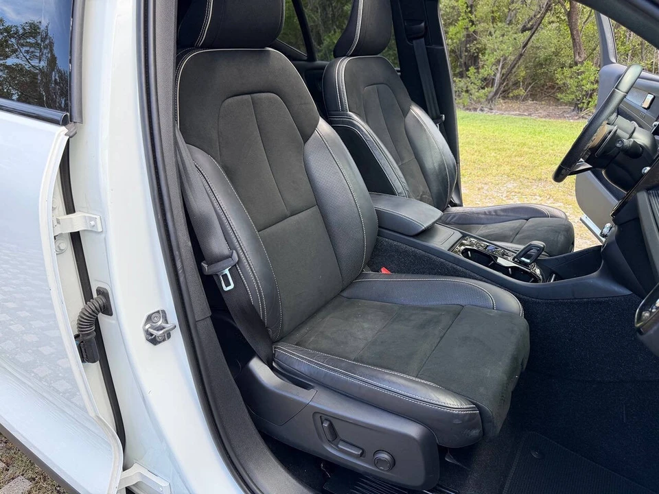 2020 Volvo XC40 - Image 28 of 31