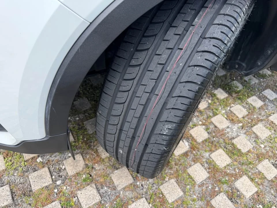 2020 Volvo XC40 - Image 18 of 20