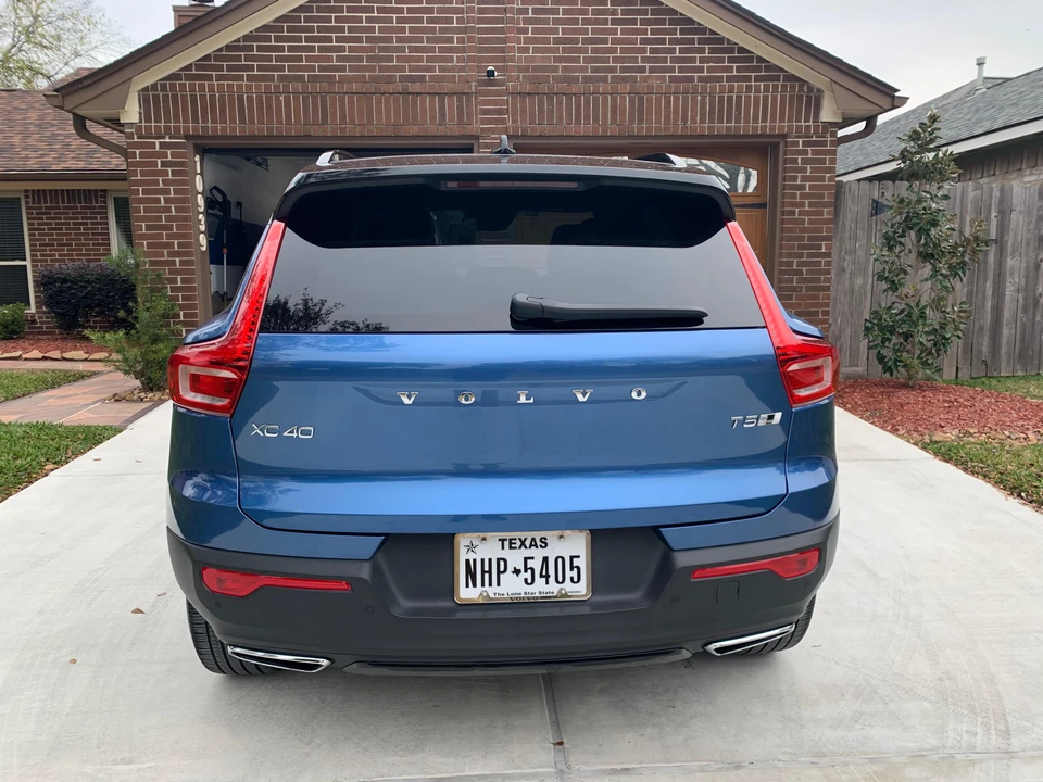 2020 Volvo XC40 - Image 14 of 31