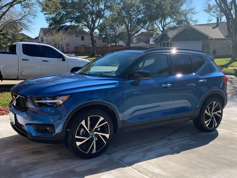 2020 Volvo XC40 - Image 9 of 31