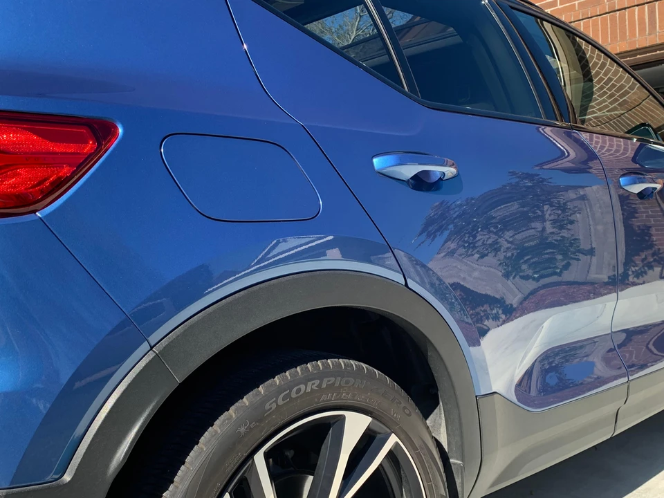 2020 Volvo XC40 - Image 27 of 31