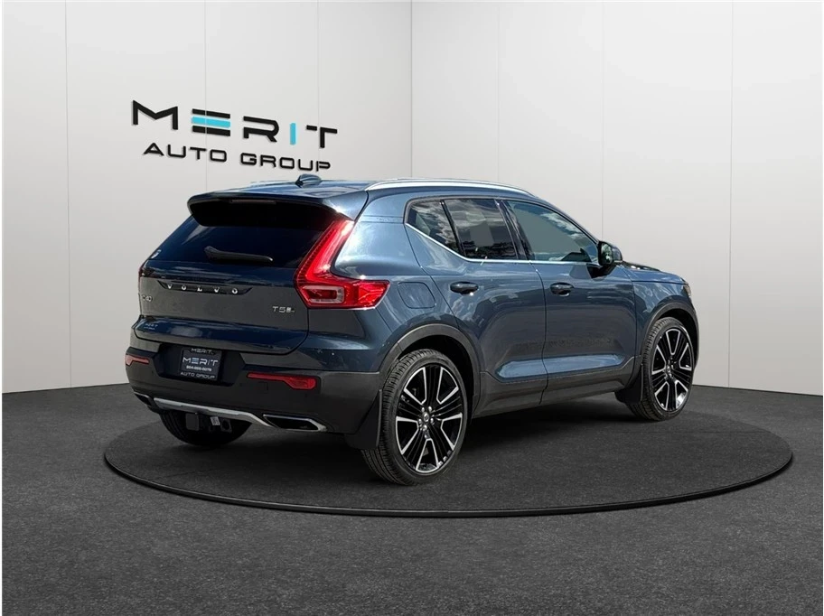 2020 Volvo XC40 - Image 9 of 21