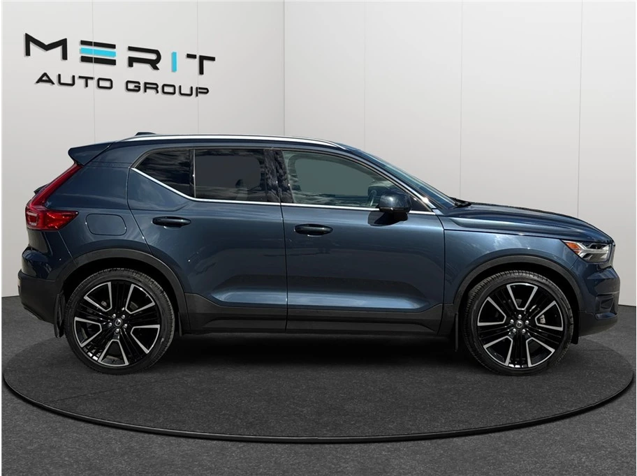 2020 Volvo XC40 - Image 10 of 21