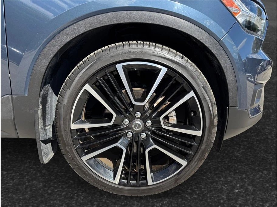 2020 Volvo XC40 - Image 13 of 21