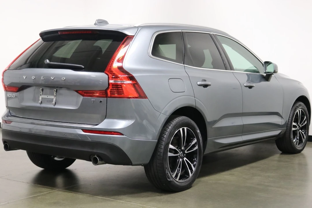 2020 Volvo XC60 2nd Gen - Image 9 of 12