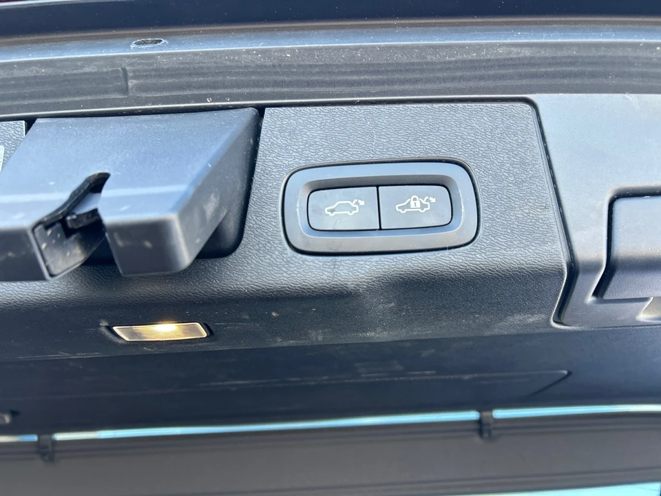 2020 Volvo XC60 2nd Gen - Image 10 of 12