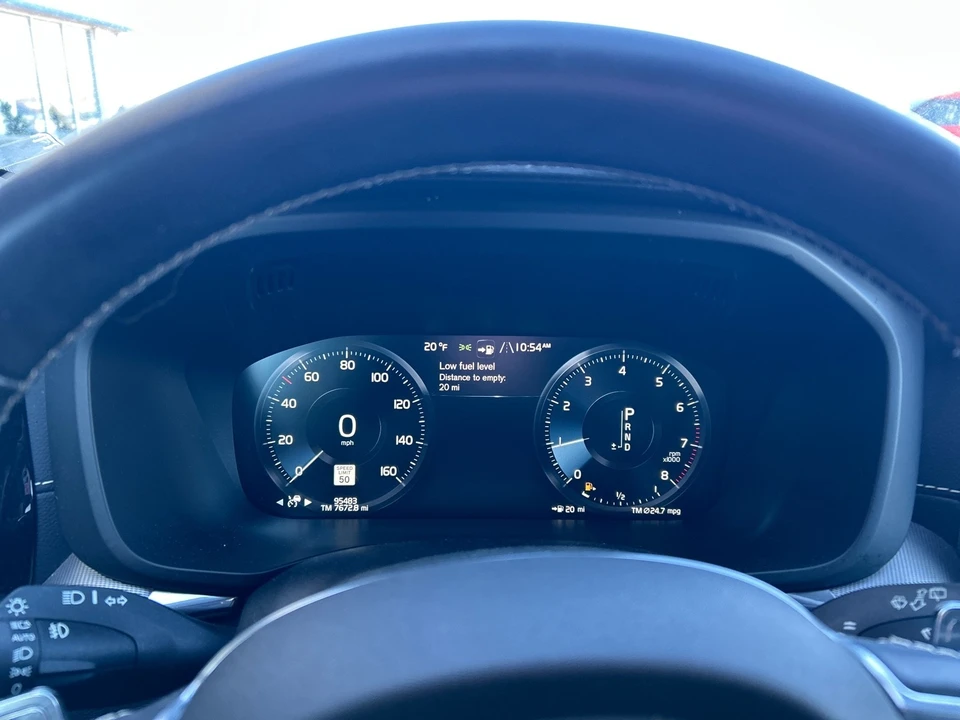 2020 Volvo XC60 2nd Gen - Image 19 of 21