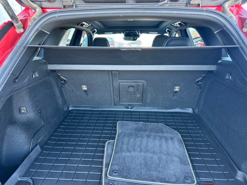 2020 Volvo XC60 2nd Gen - Image 9 of 12