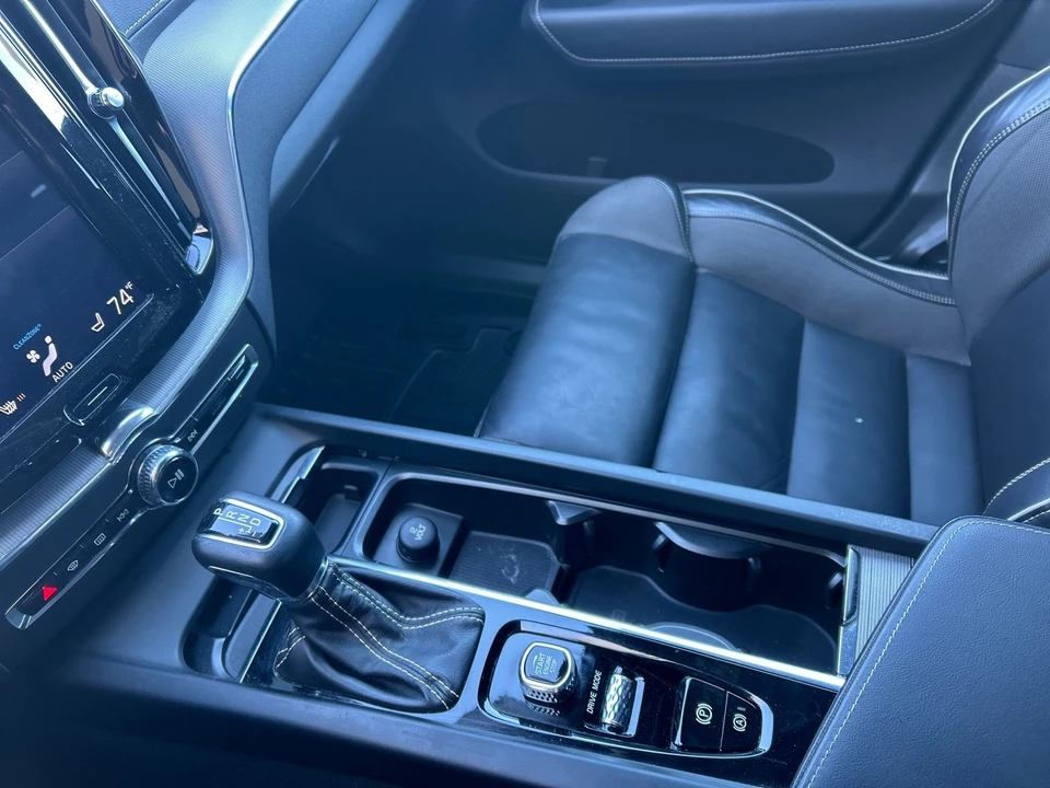 2020 Volvo XC60 2nd Gen - Image 20 of 21