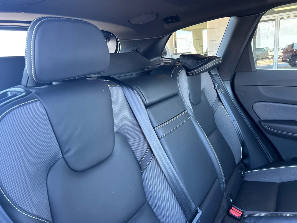2020 Volvo XC60 2nd Gen - Image 13 of 21